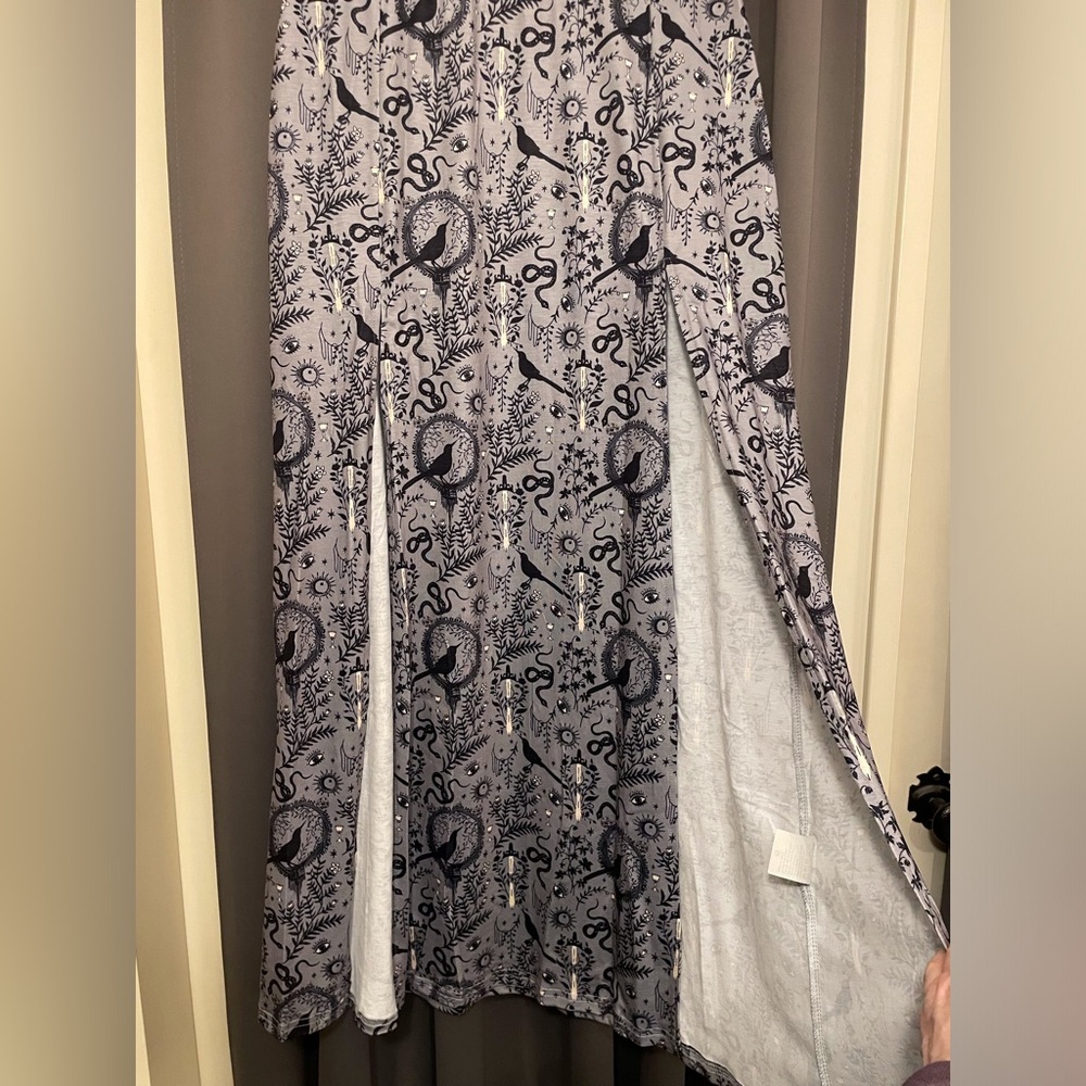 Maxi Skirt with Gothic Symbols Gray & Black Size L - Picture 5 of 15